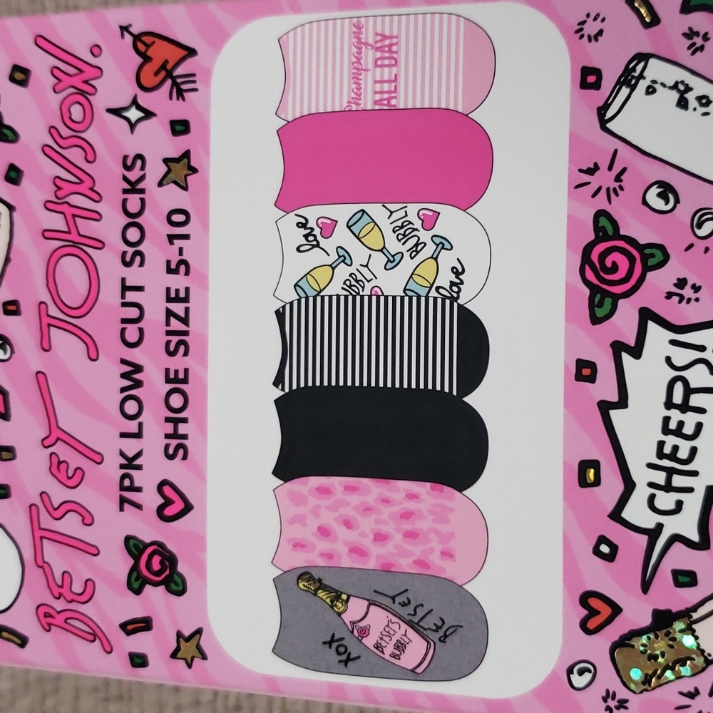 Betsey Johnson 7 pack Low Cut socks sz 5-10.  New - Picture 6 of 9
